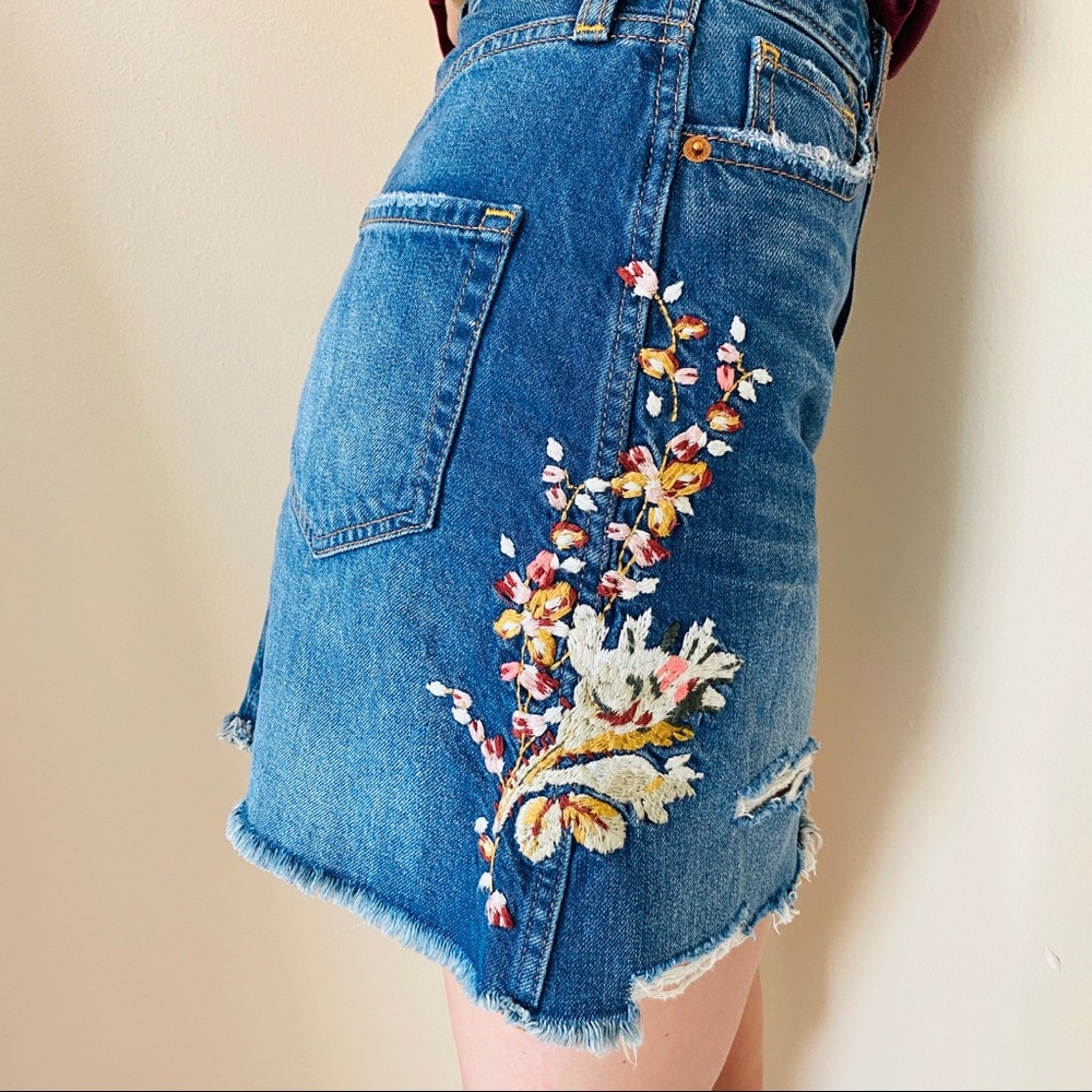 Abercrombie & Fitch floral embroidered denim skirt - Picture 5 of 11